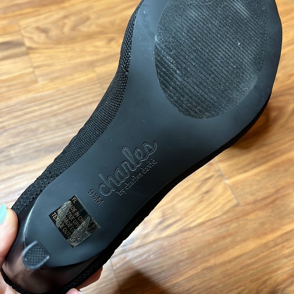 Charles by Charles David Black Knit Peep Toe Heels size 9.5 - Picture 6 of 7